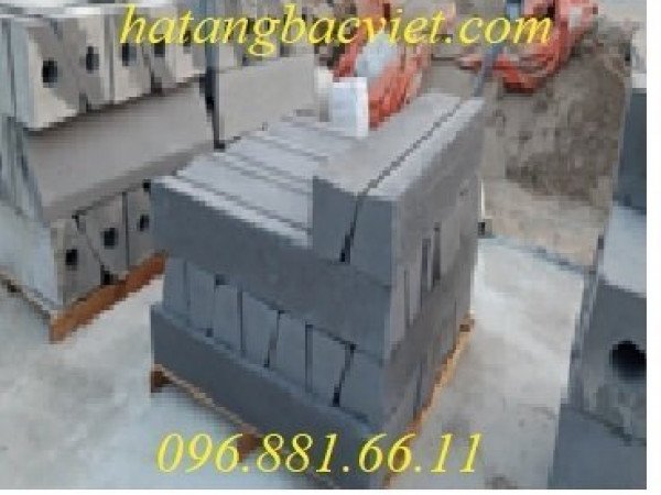 Bó vỉa vát khuôn nhựa bê tông giả đá kích thước 15x15x100cm