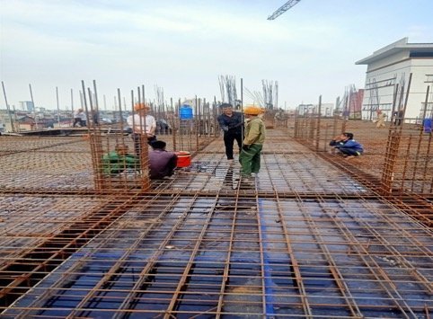 cong_tac_buoc_thep_san.jpg (70 KB)